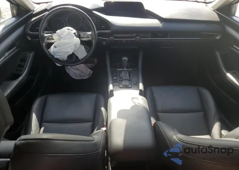 2021 Mazda 3 Select z USA, uszkodzony, nr VIN JM1BPABL1M1337410